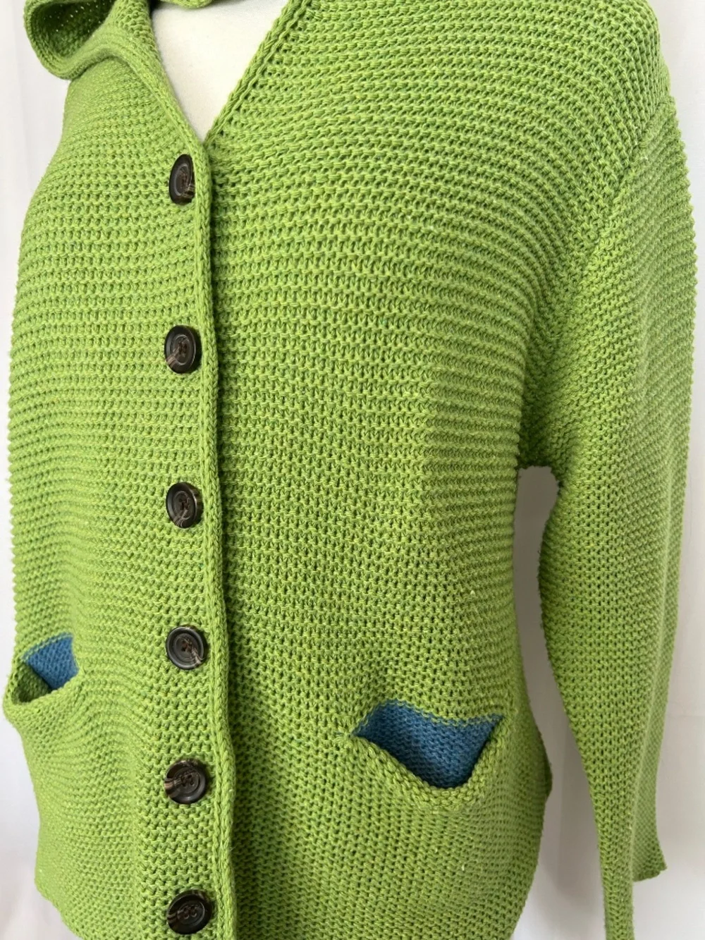 MISLOOK LOOSE KNIT GREEN HOODED CARDIGAN - SIZE LARGE - Picture 2 of 3